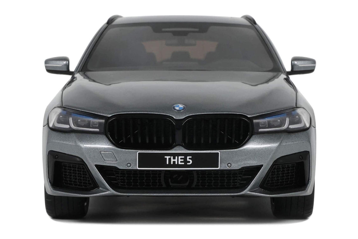 2023 BMW 530E XDrive M Silver Metallic 1/18 Model Car by GT Spirit