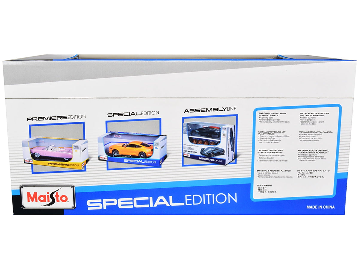 1971 Chevrolet Chevelle SS 454 Sport Gold Metallic with Black Top and Black Stripes 1/18 Die Cast Model Car by Maisto