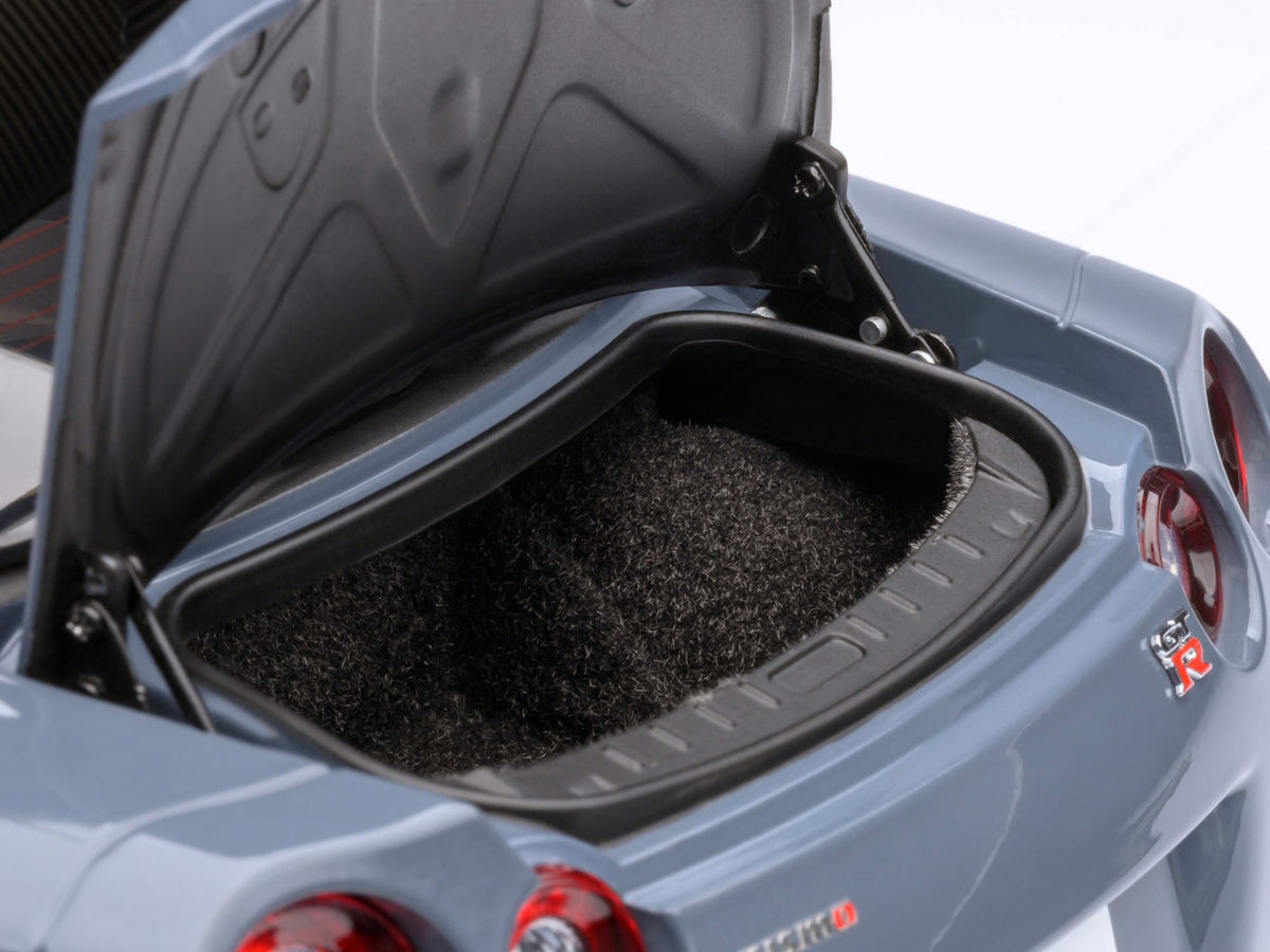 2022 Nissan GT-R (R35) Nismo Special Edition RHD Nismo Stealth Gray with Carbon Hood and Top 1/18 Model Car by Autoart