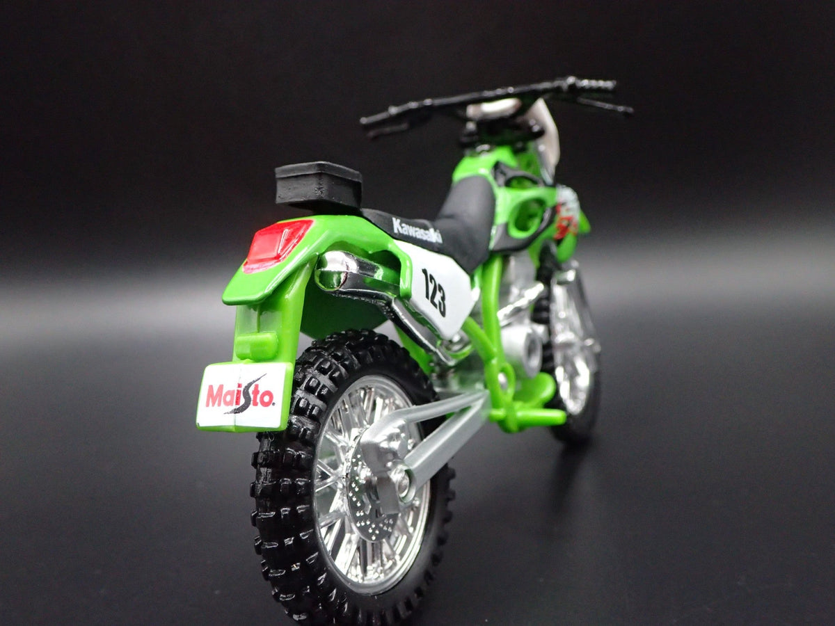 Open Box KAWASAKI KLX 250SR DIRT BIKE MOTORCYCLE GREEN 1/18 SCALE DIECAST MODEL BIKE